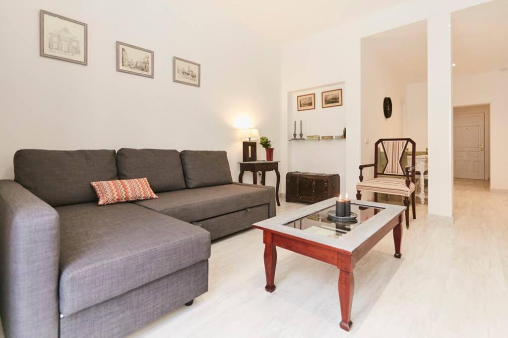 Apartamento Original y coqueto apartamento junto a la Plaza Mayor Madrid Exterior foto