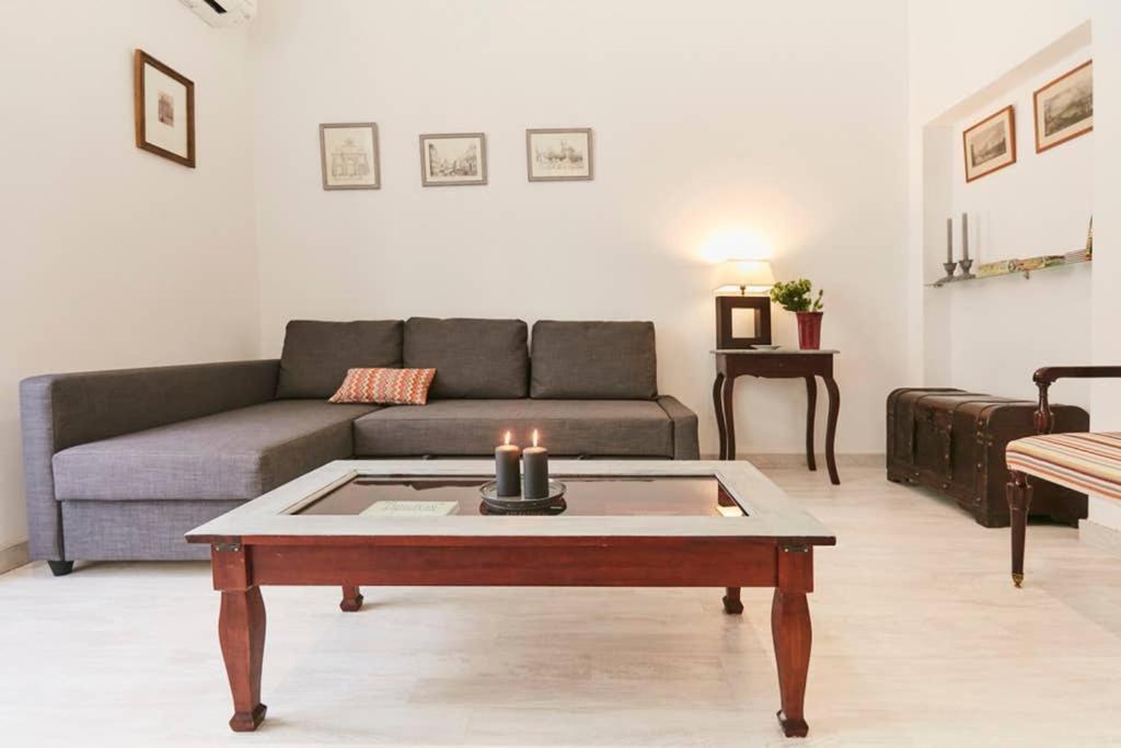 Apartamento Original y coqueto apartamento junto a la Plaza Mayor Madrid Exterior foto